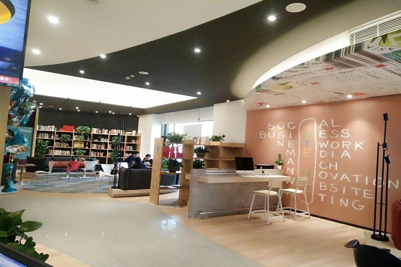 Ibis Shanghai New Hongqiao Exterior foto
